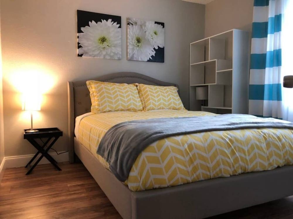 Фото 6150 Sandcrest · New! Walk to Universal. Sleep 9. Near Disney