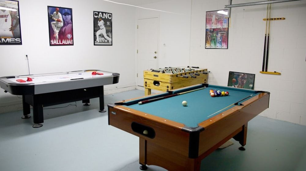 Фото Ov969 - Hampton Lakes - 4 Bed 3 Baths Villa