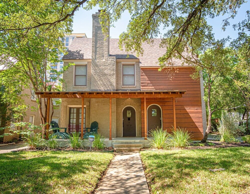 Фото Close to Famous Attractions With Hot Tub and Fire Pit