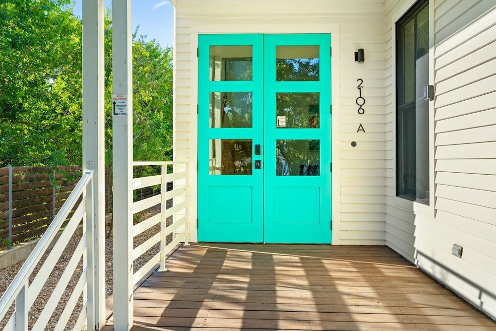 Фото East Side Modern