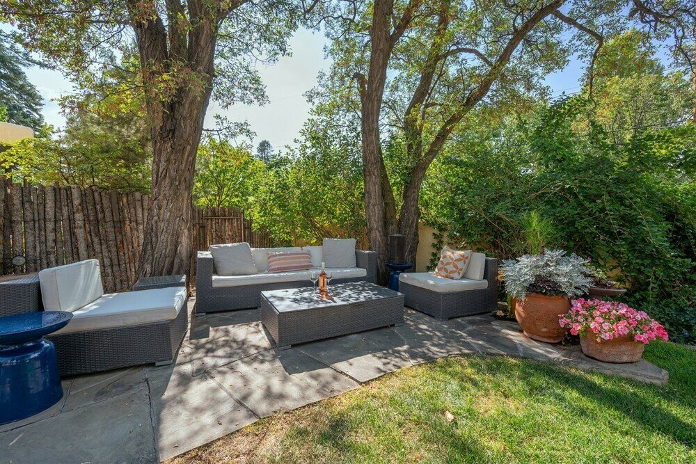 Фото Casita de las Aves - Unbeatable Location, Spacious Yard