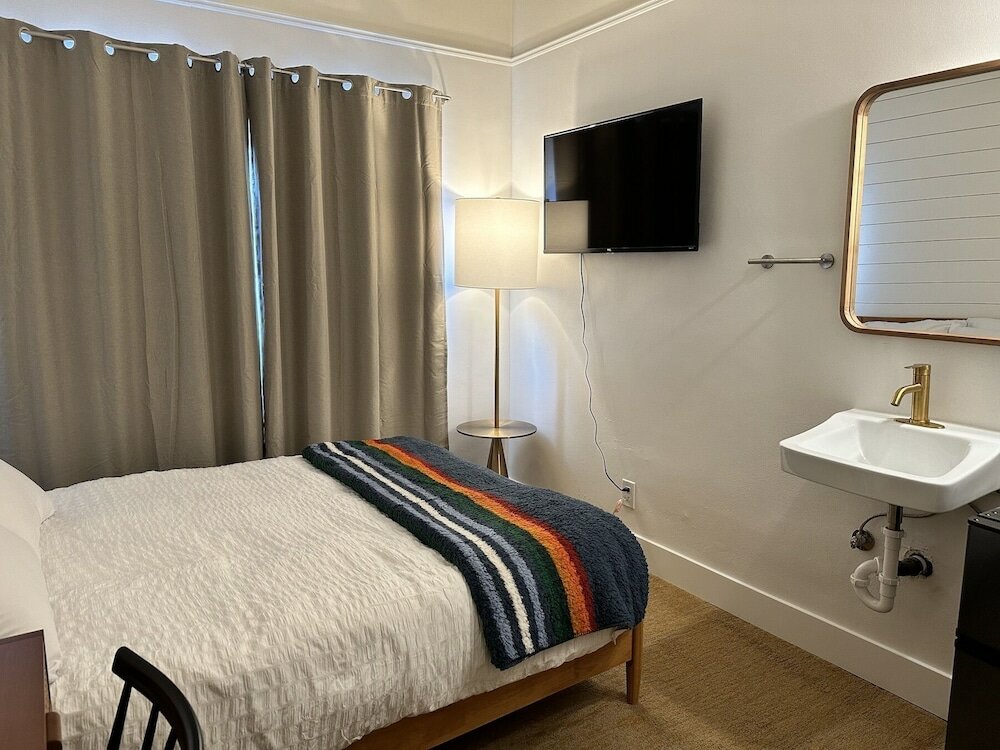 Фото Sierra Motor Lodge