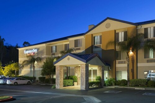 Гостиница Fairfield Inn Santa Clarita Valencia в Санта-Кларите