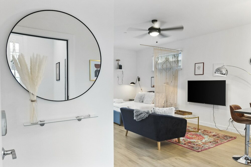 Фото Primo Old Town Location with Heated Pool