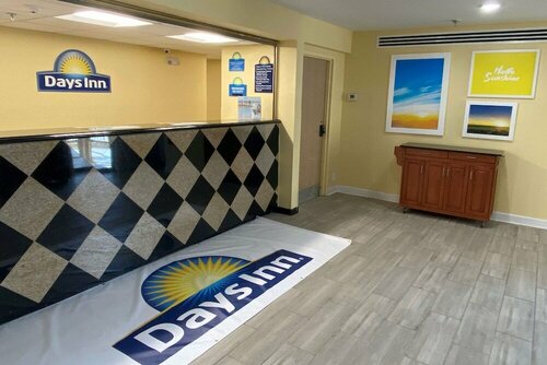 Гостиница Days Inn by Wyndham Atlanta/Southlake/Morrow