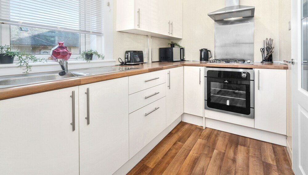 Фото One Bedroom Apartment by Klass Living Serviced Accommodation Hamilton - Back'O'Barns Apartment With WiFi