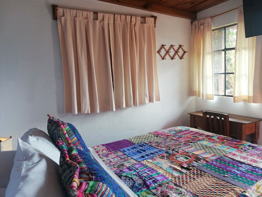 Фото Yellow House - Hostel