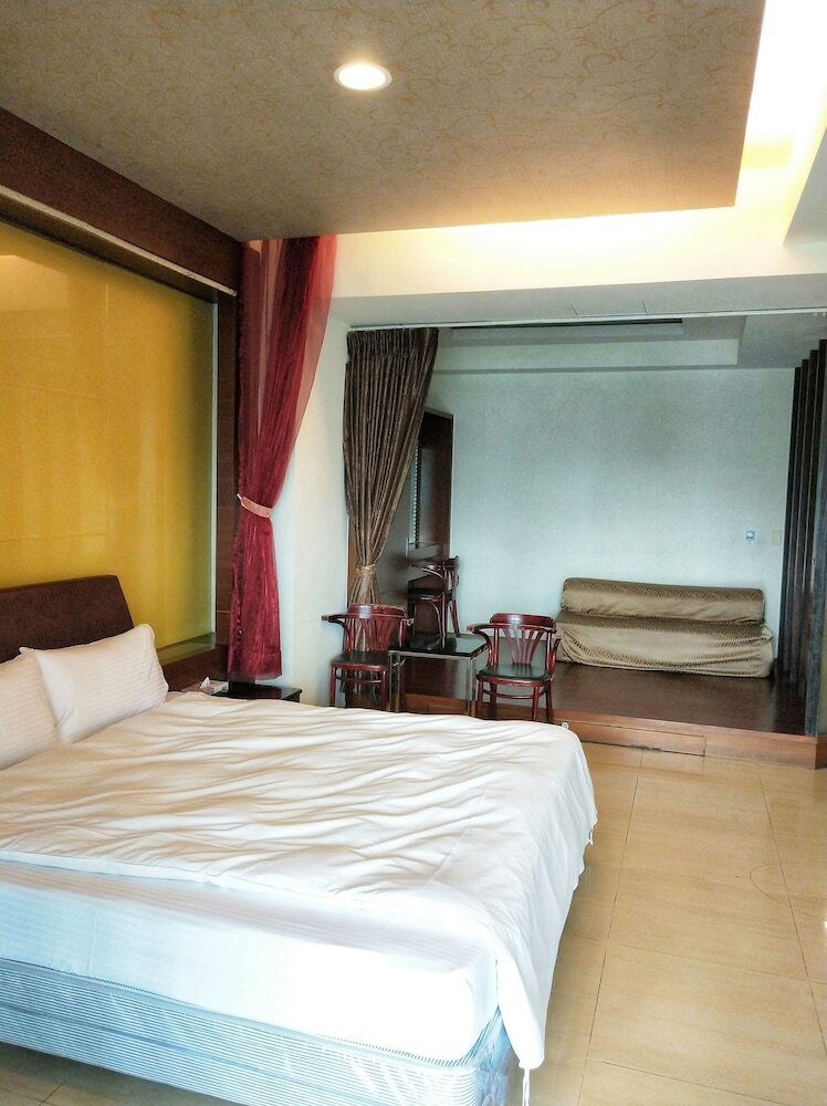 Фото Harbor Elite Hotel