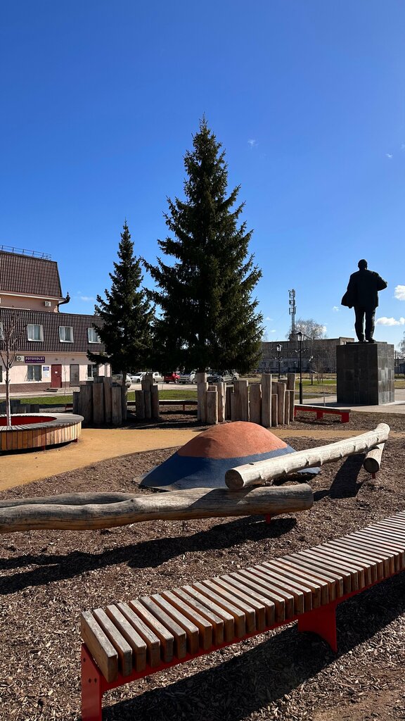 Памятник, мемориал В.И. Ленин, Елабуга, фото