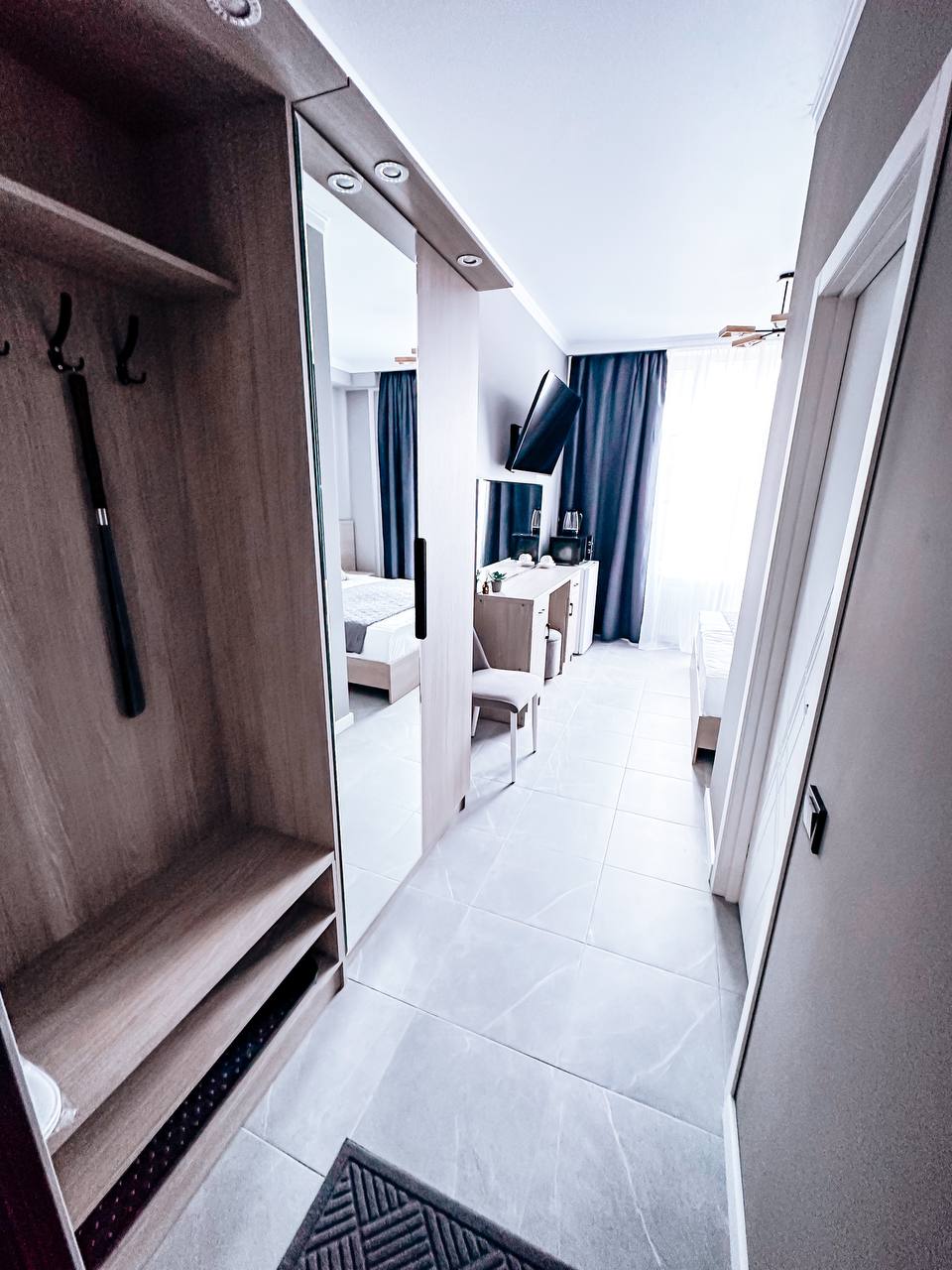 Фото Дариос