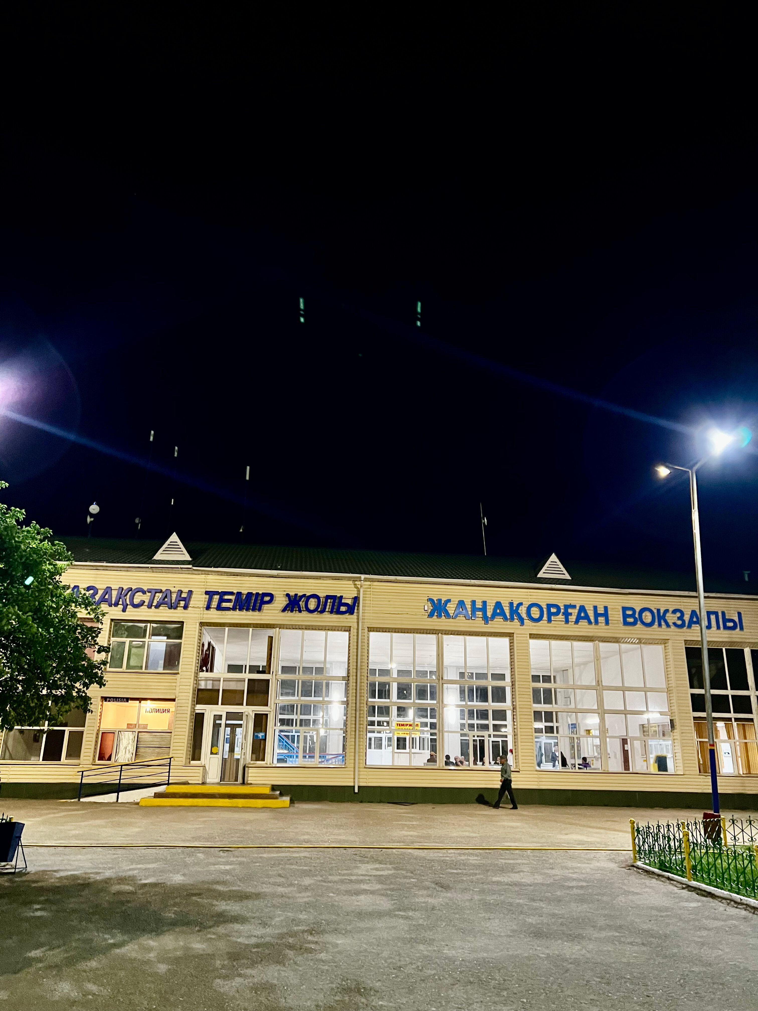 Порно модельдердің есектері