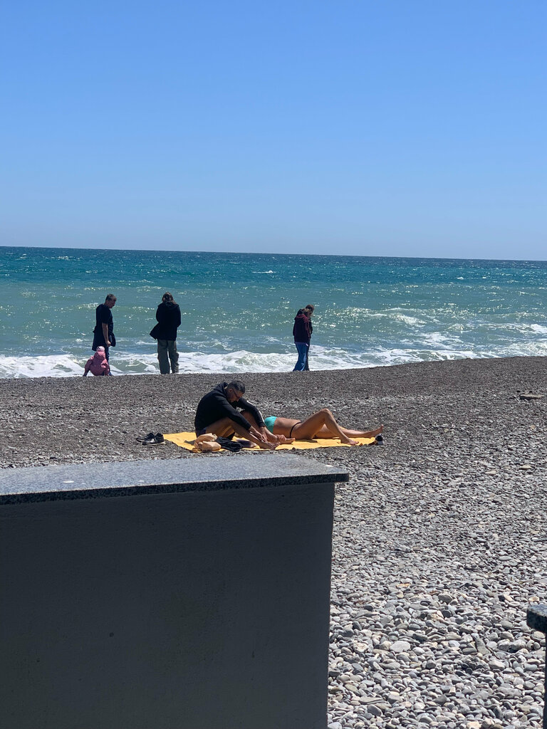 Plaj Seaside Beach, Yalta, foto