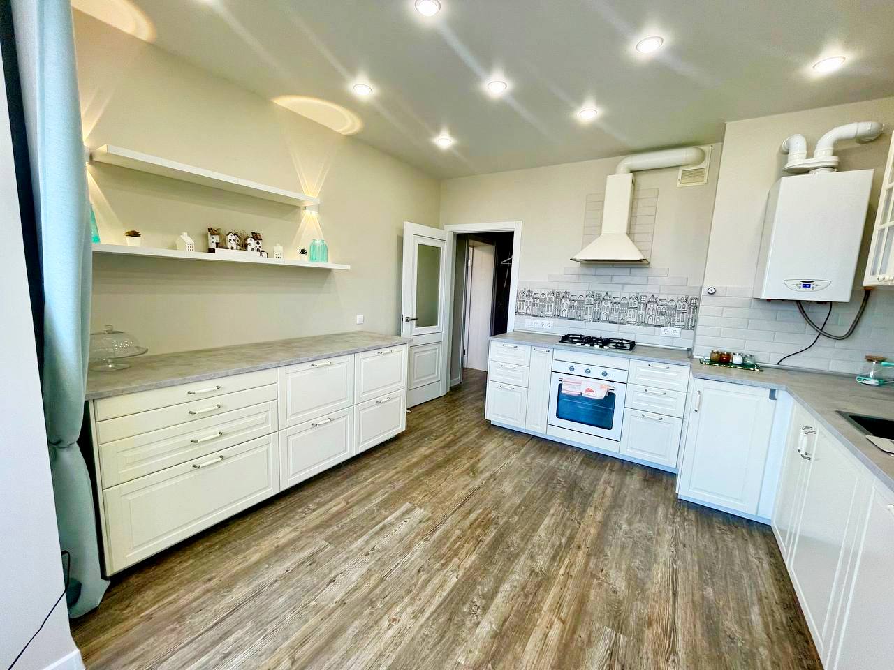 Фото 3-х Комнатные 2-х Уровневые Апартаменты