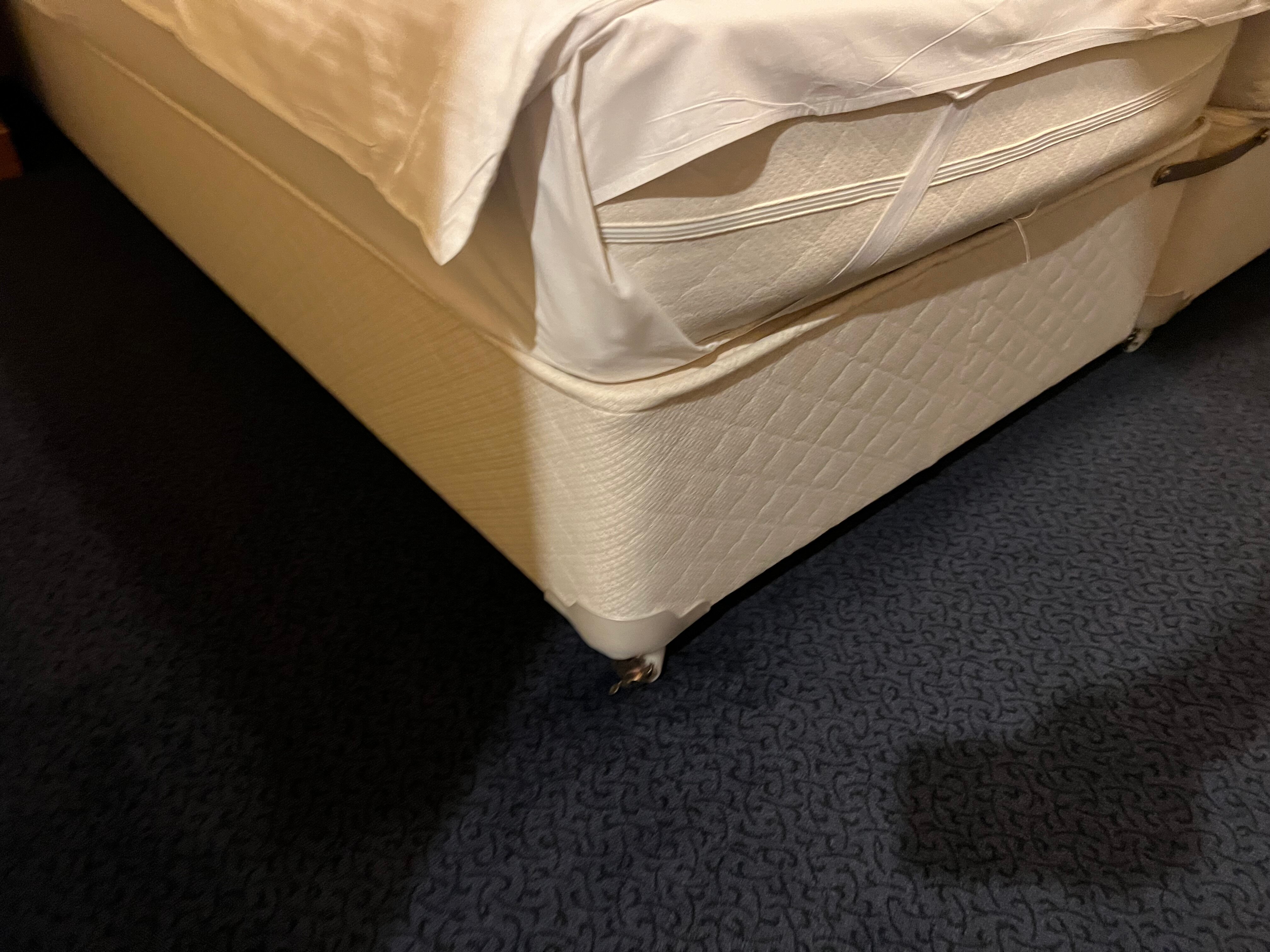 Фото Никола Хаус