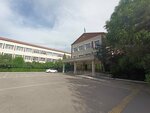Gymnasium № 140 named after. M. Makataeva (Aitzhan Túrkebaev kóshesi, 233), school