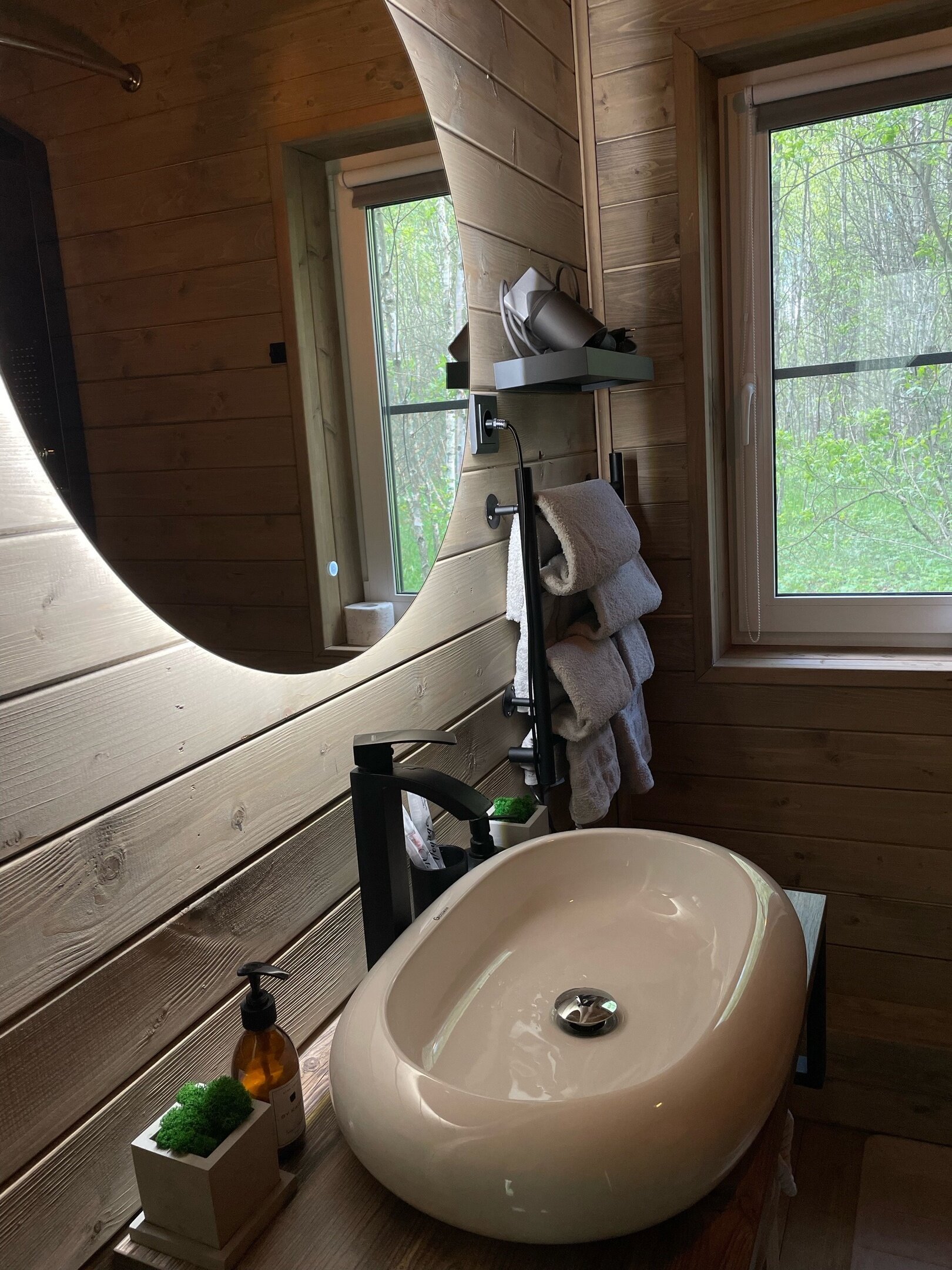 Фото Два зайца