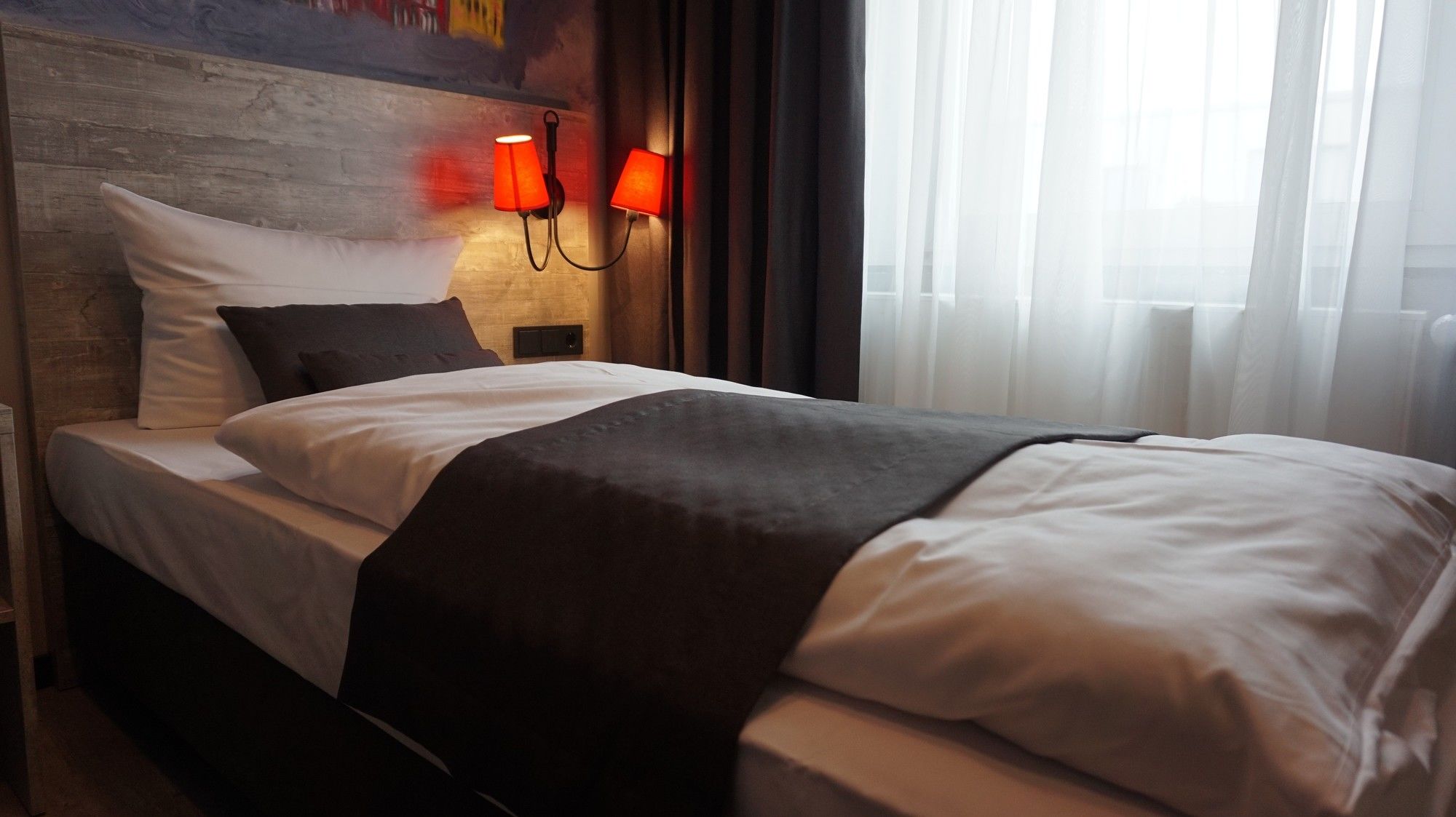 Фото Urban Home Hotel