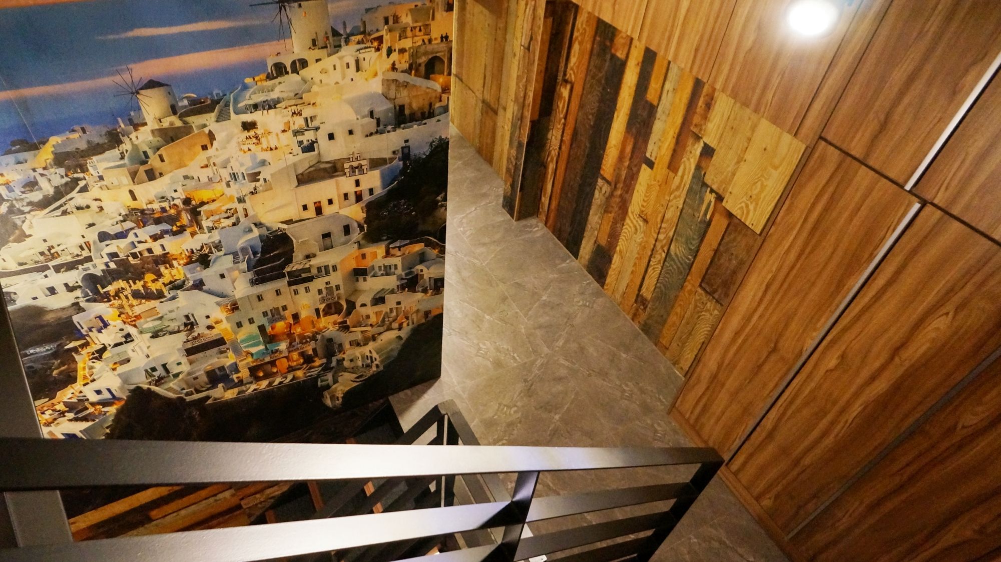 Фото Capsule Majung