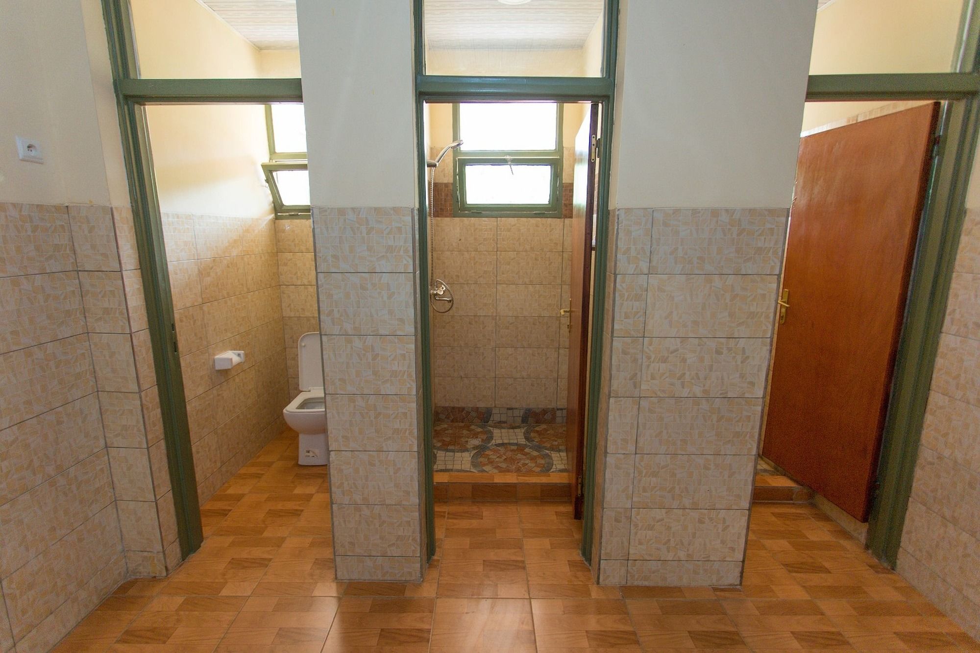 Фото Cenetra Hotel