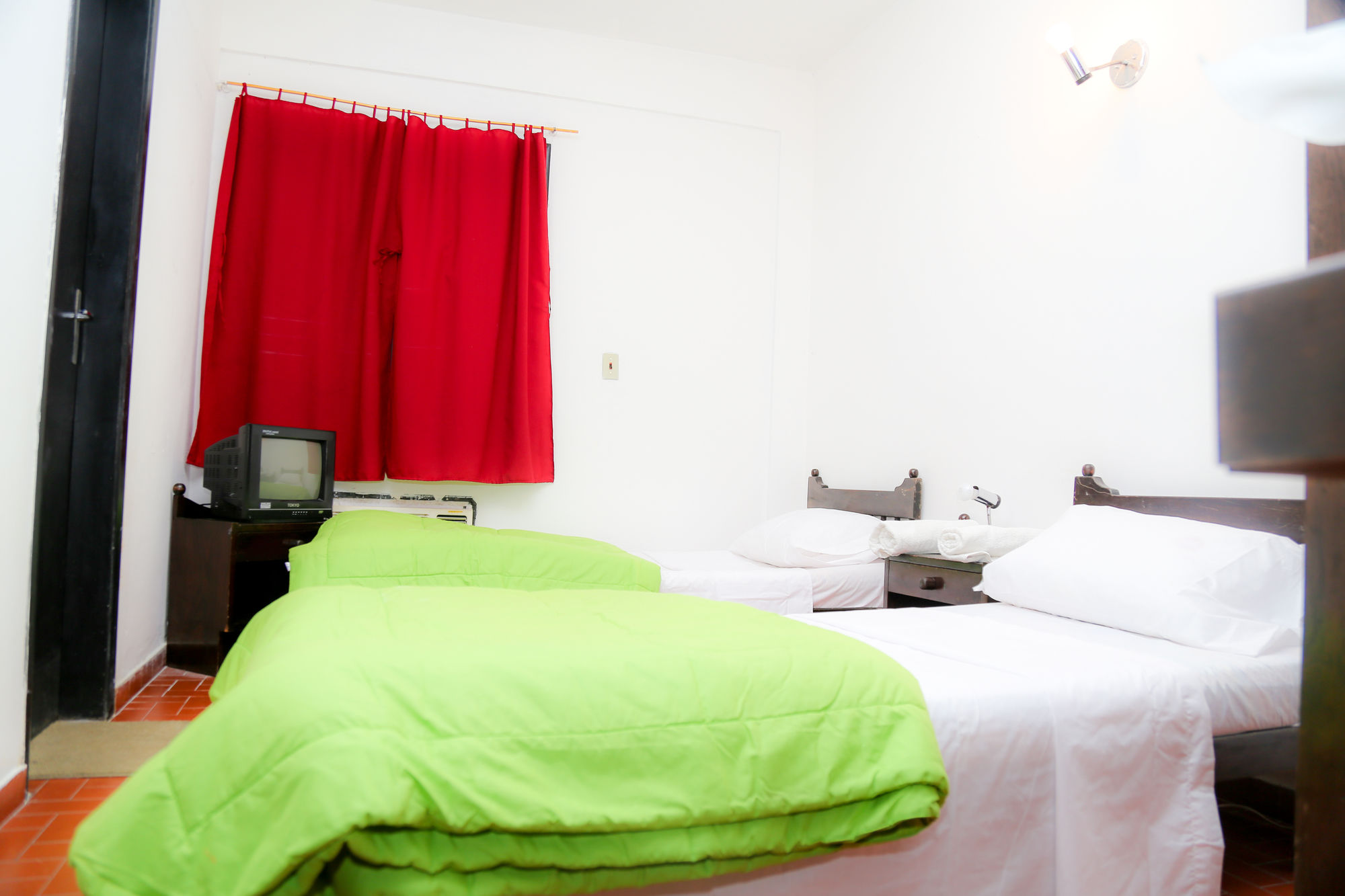 Фото Costanera Hostel Asuncion