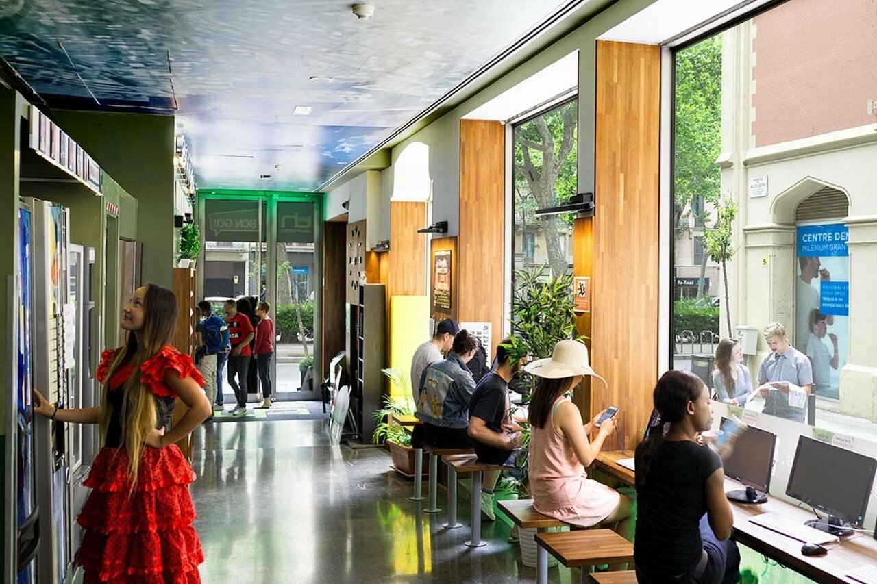 Фото Urbany Hostel Bcn Go