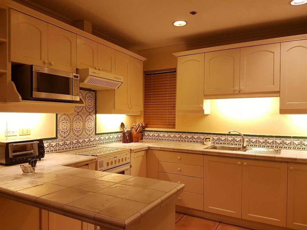 Фото Sophia Suites Residence Hotel