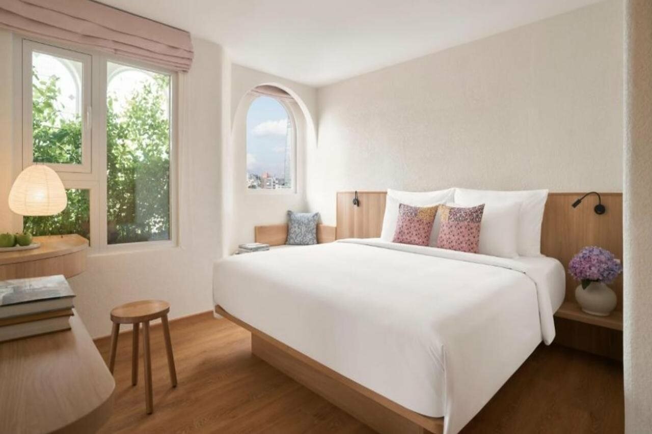 Фото Silverland Central