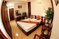 Фото Hanoi Street Hotel