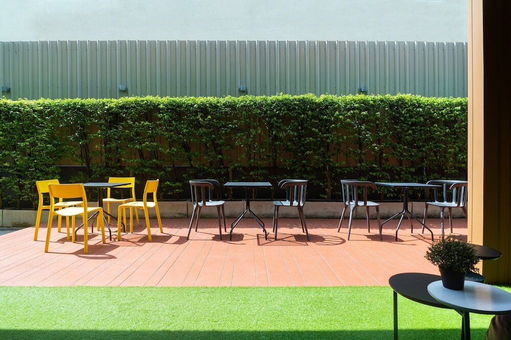 Фото Ploen Place Residence