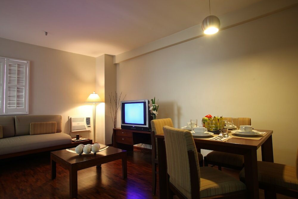 Фото Amorsolo Mansion