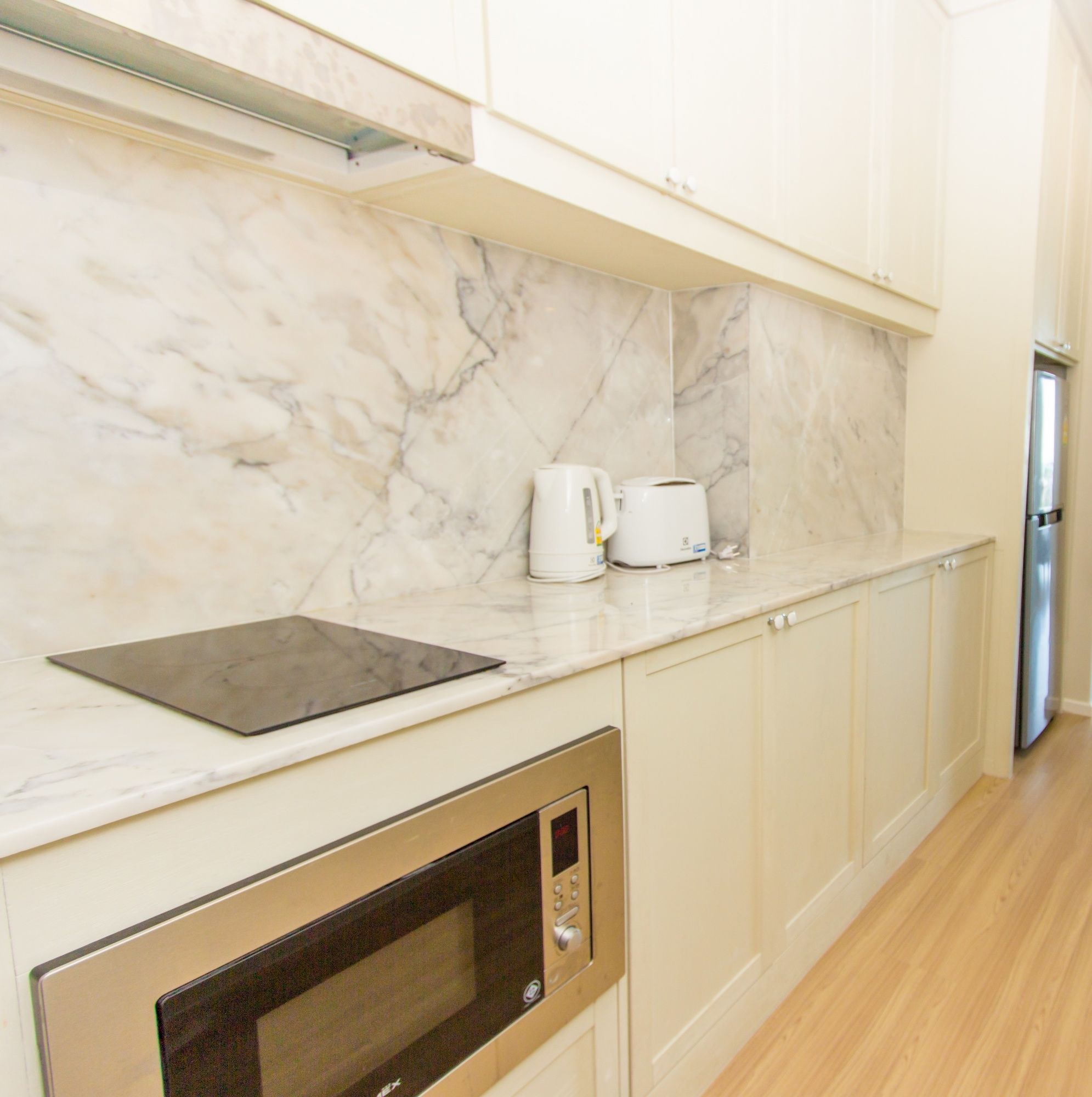 Фото Dlux Condominium