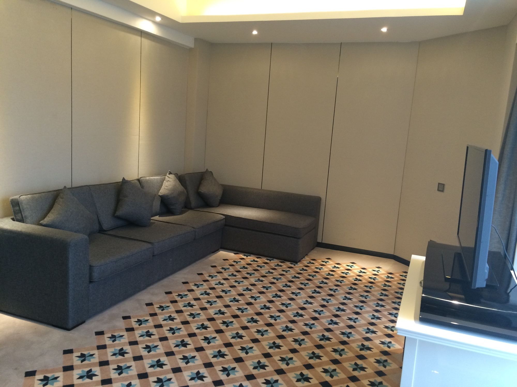 Фото Paco Business Hotel Guangzhou Tianpingjia Metro Branch