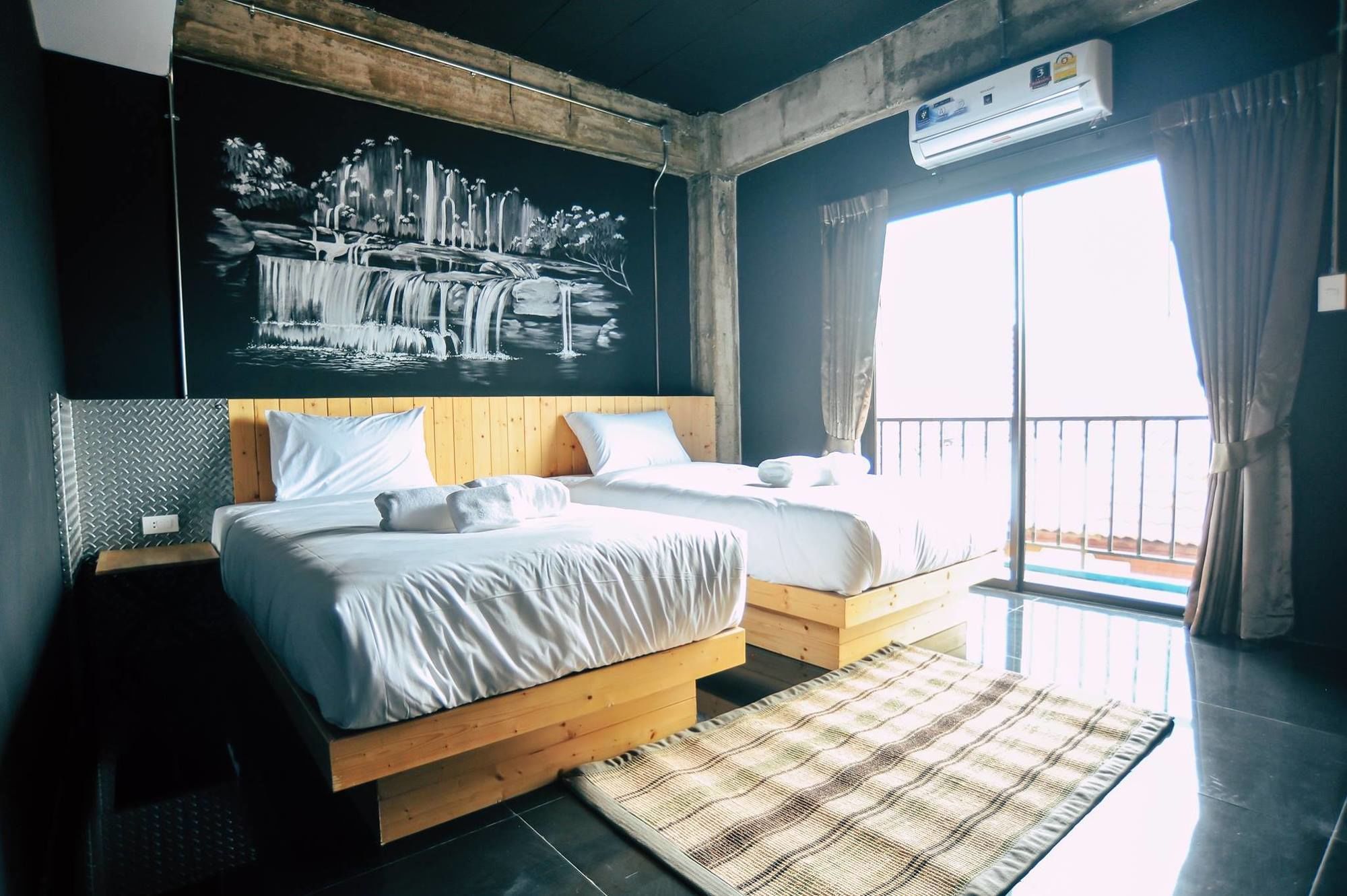 Фото Nine Blue Residence