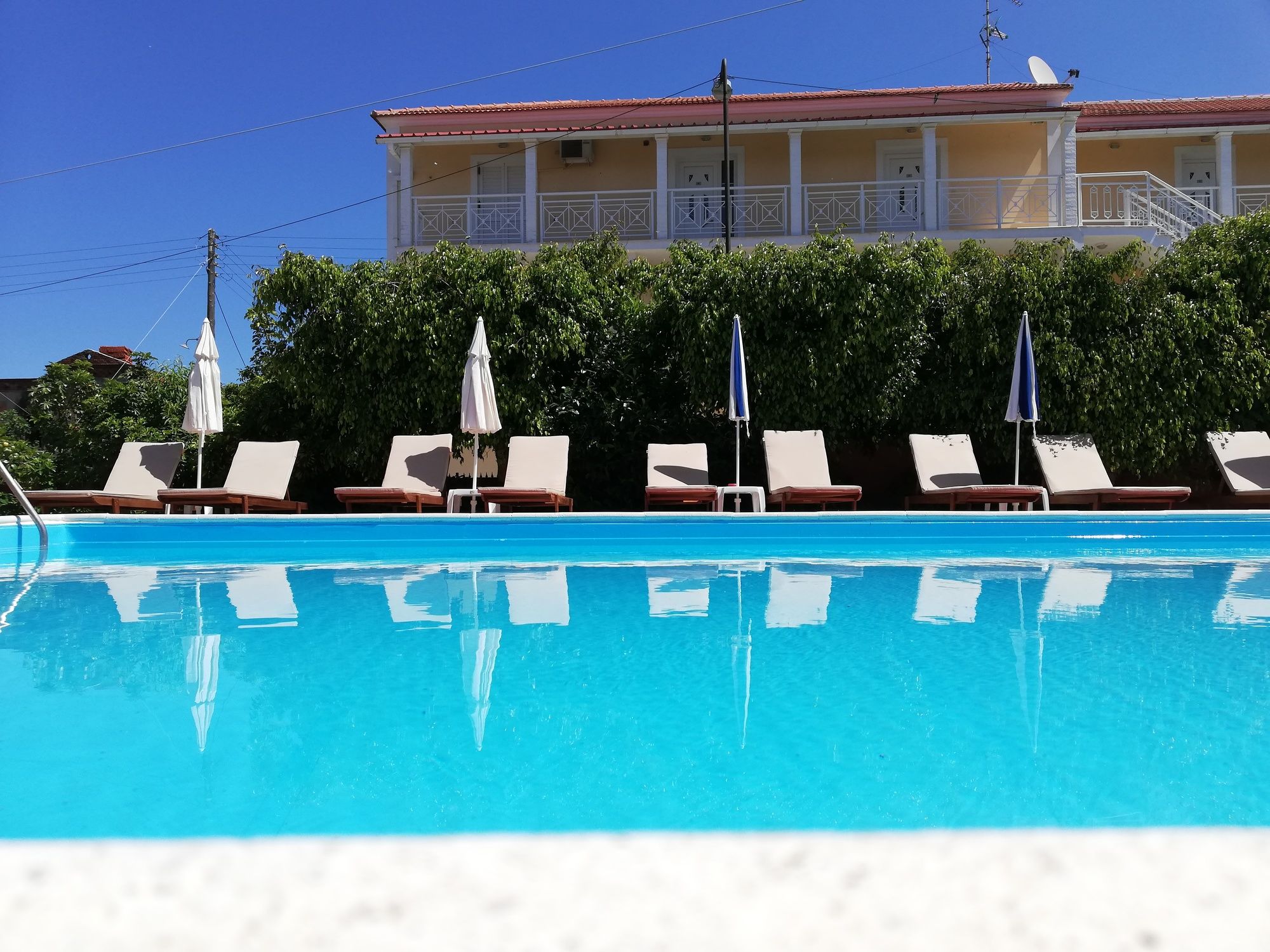 Фото The Mathraki Studios Adult Only