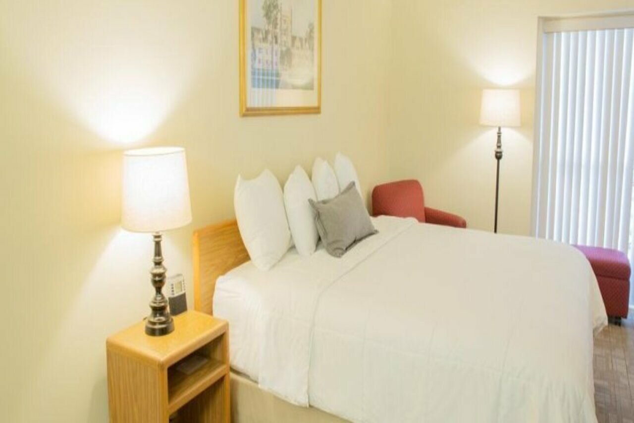 Фото The University Inn Ann Arbor