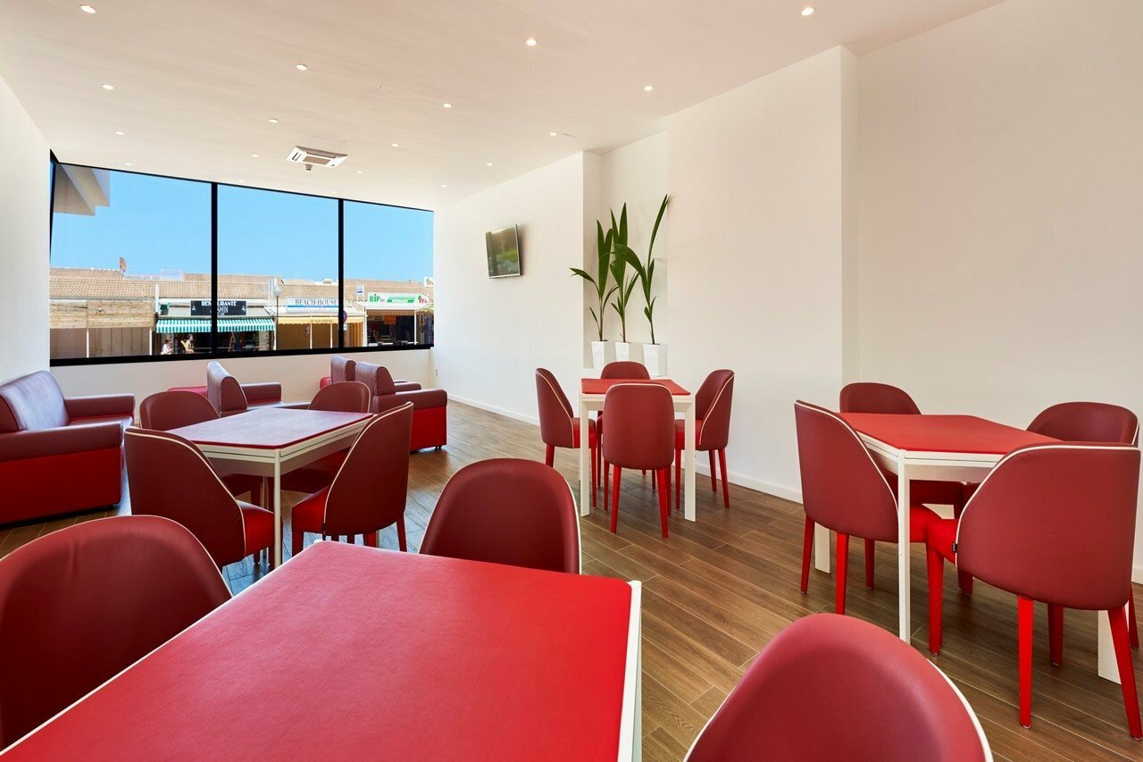 Фото Hotel & SPA S'entrador Playa