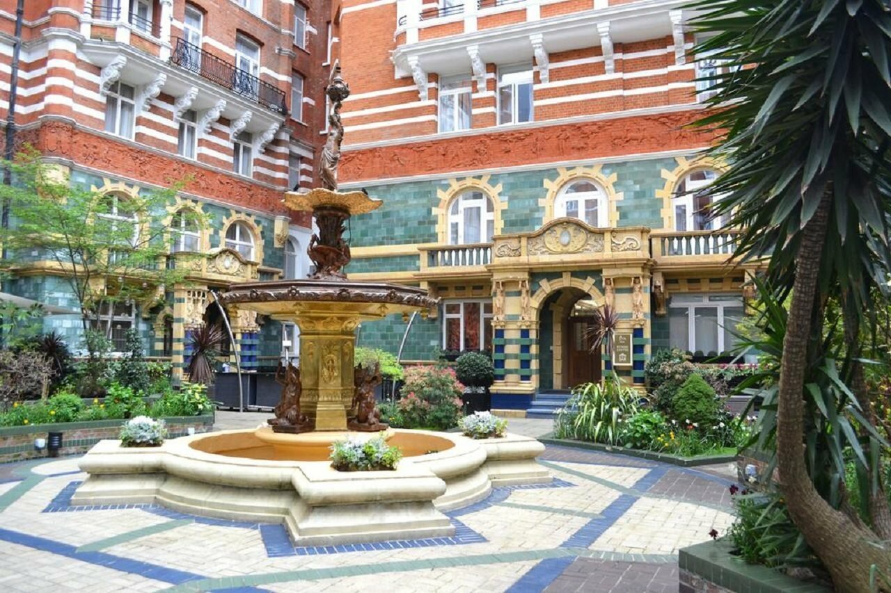 Фото Taj 51 Buckingham Gate, Suites and Residences