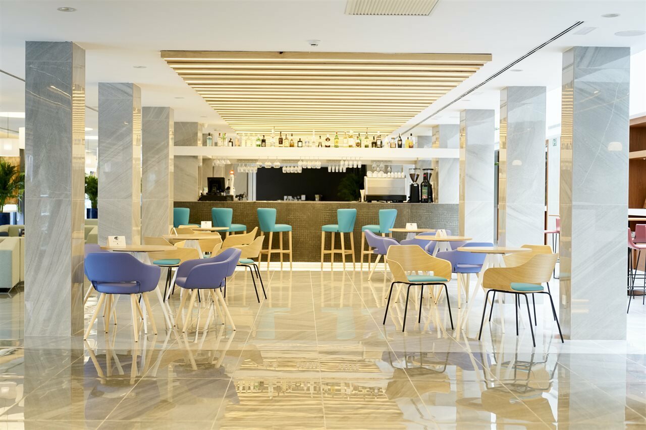 Фото El Puerto Ibiza Hotel & SPA