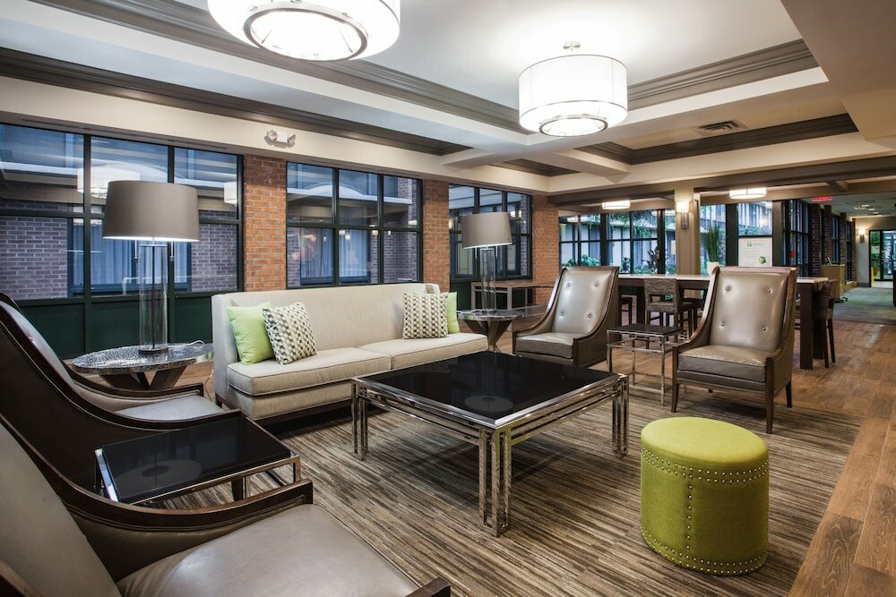 Фото Holiday Inn Saratoga Springs, an Ihg Hotel