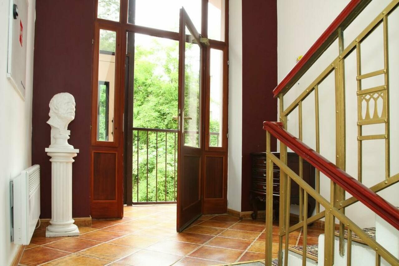 Фото King Charles Boutique Residence