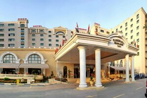 Гостиница Phoenicia Grand Hotel