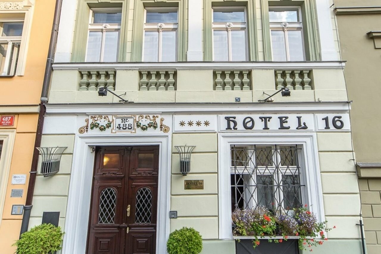 Фото отеля 1