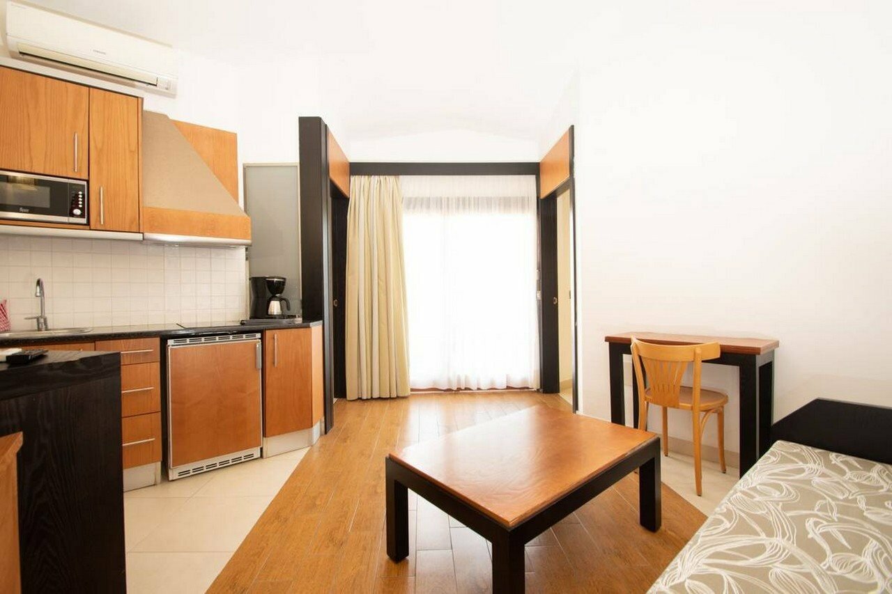 Фото Отель Hl Miraflor Suites