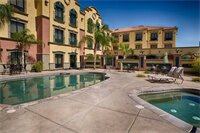 Фото Holiday Inn Express & Suites Tucson Mall