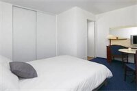 Фото Appart'City Nantes Quais de Loire