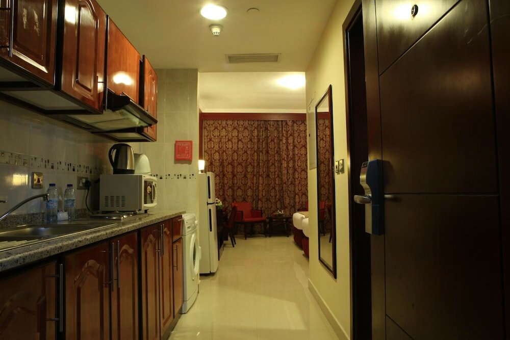 Фото Ramee Rose Hotel Apartments