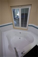 Фото Holiday Inn Express & Suites Detroit North - Troy, an Ihg Hotel