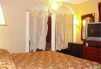 Фото Townhouse Inn & Suites