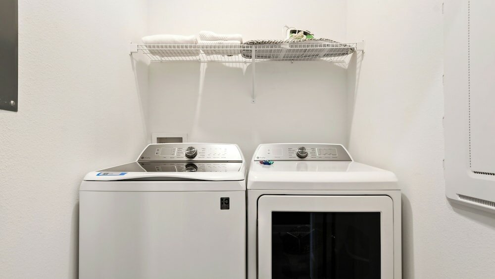 Фото Storey Lake Pool Villa 4327