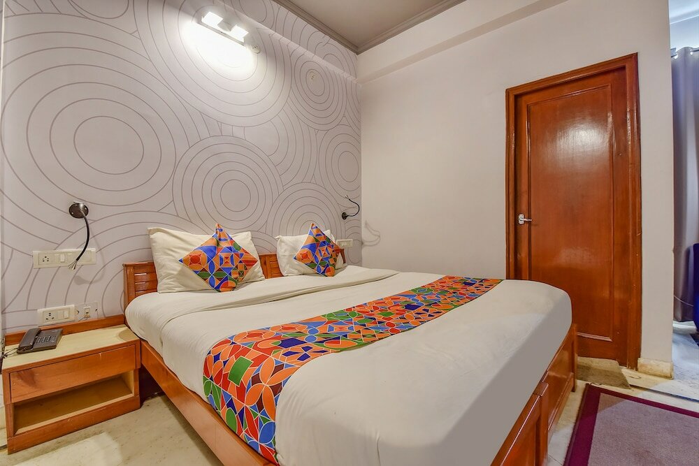 Фото Fabhotel Urban Stay